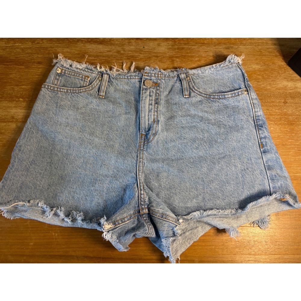 BDG Urban Outfitters Light Wash‎ Frayed Denim Shorts Size 29 OB1455847 Blue